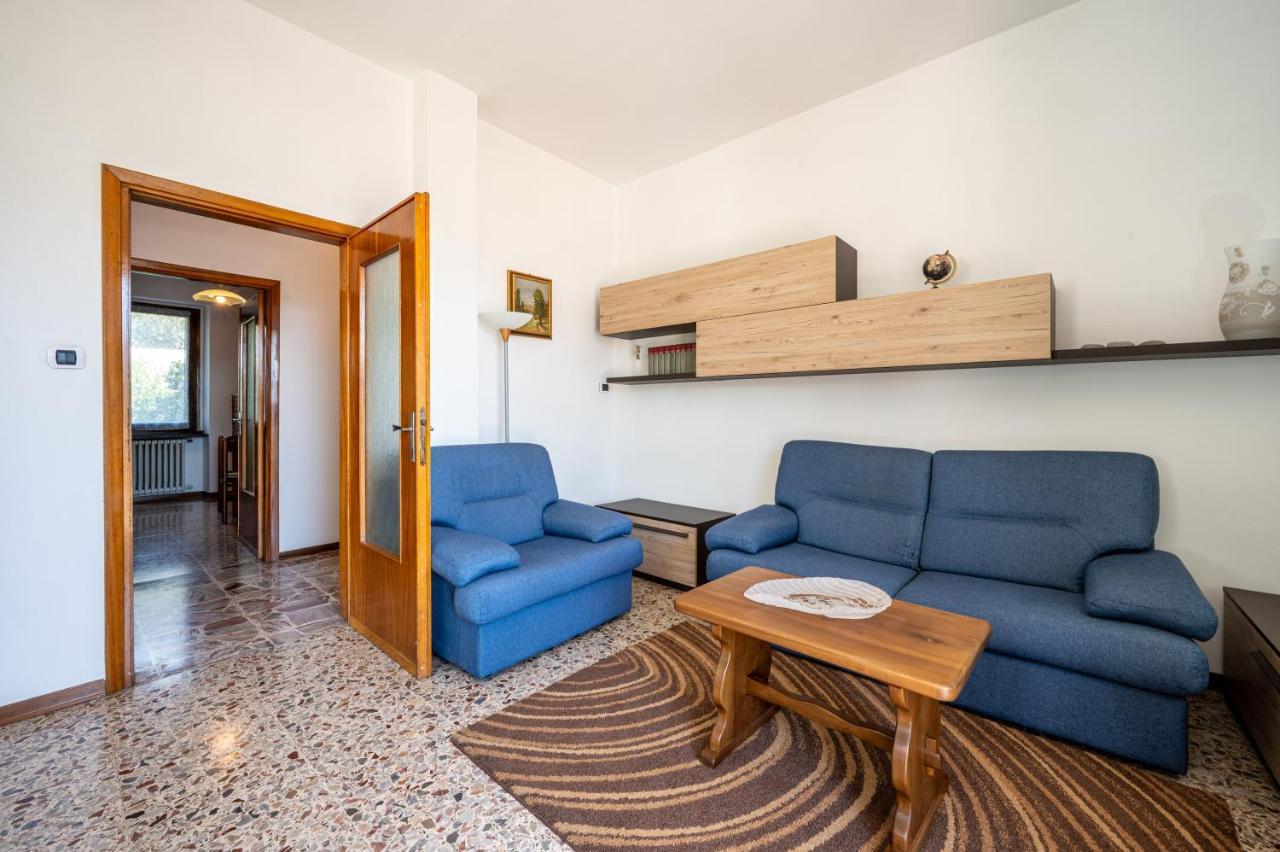 Lake View Apartment With Balcony And Parking - Larihome A25 جيرا لاريو المظهر الخارجي الصورة